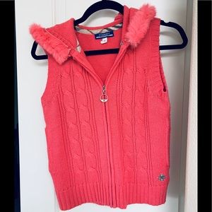 EUC - RARE & pretty Burberry sweater vest 🔥🔥